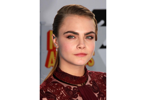 5 ways to keep your eyebrows on fleek